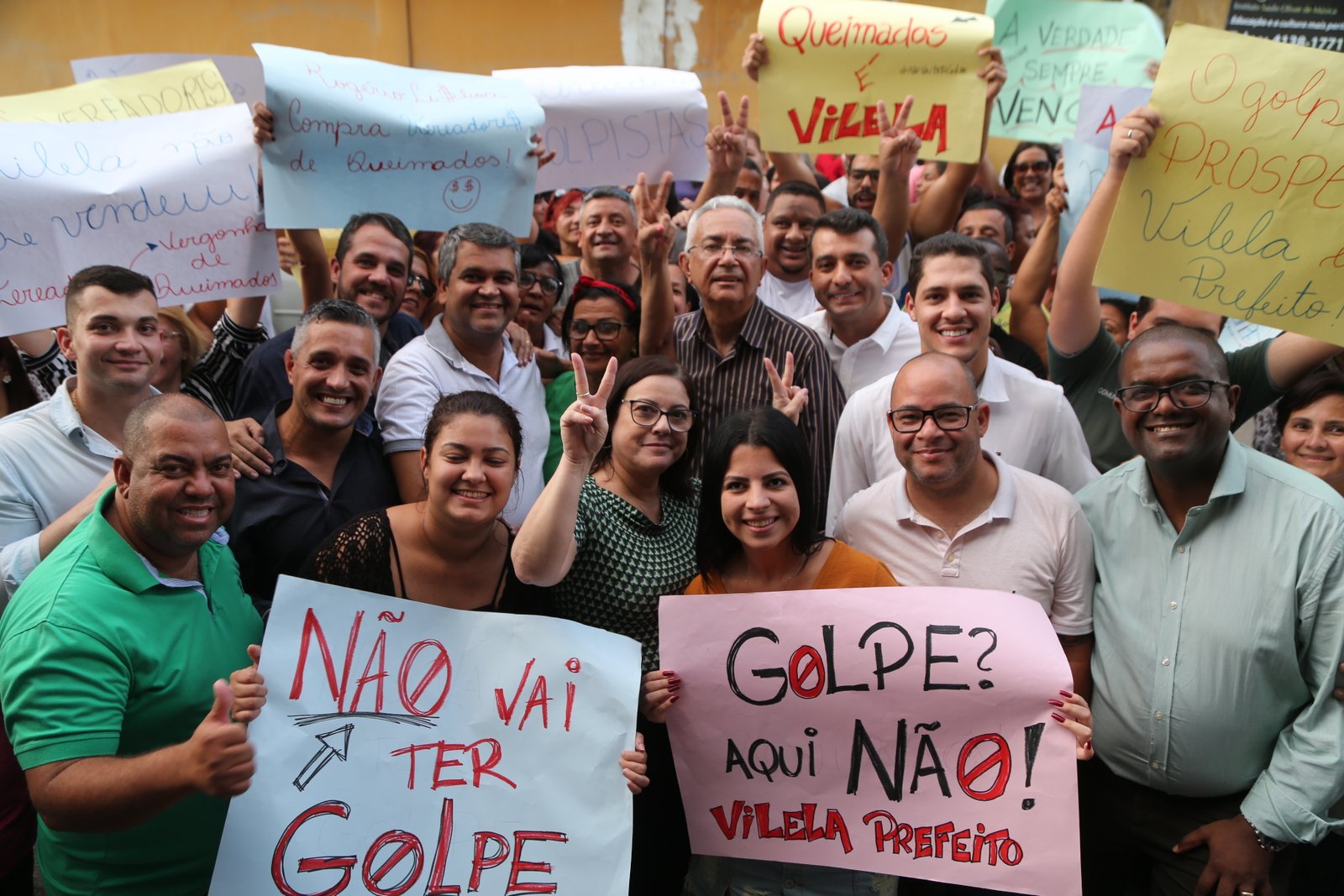 Vilela volta ao cargo e abre o verbo: “Se tivesse atendido às demandas daquele grupo antidemocrático não sairia afastado e sim preso”