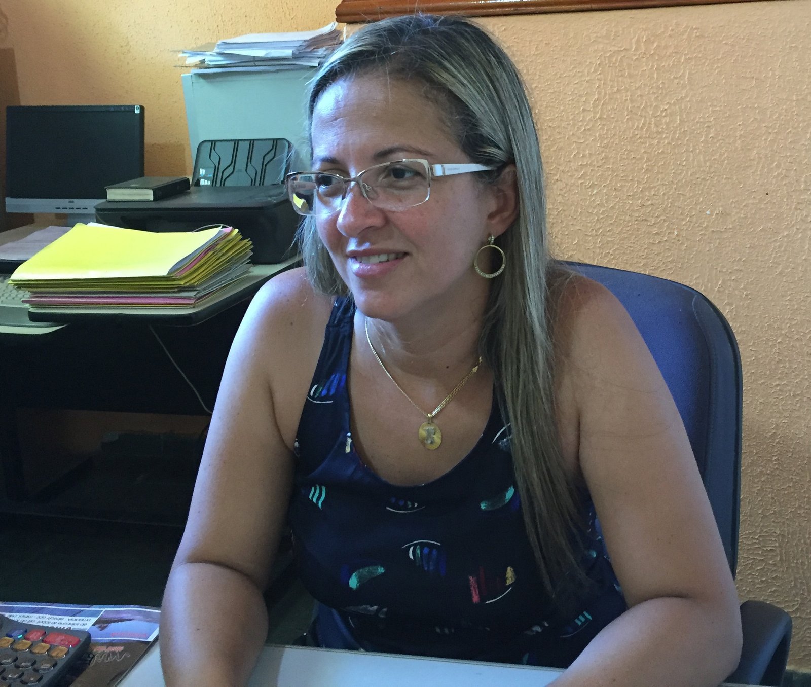 Dívida de campanha e irregularidades reprovam prestação de contas de candidata à Prefeitura de Silva Jardim à Justiça Eleitoral