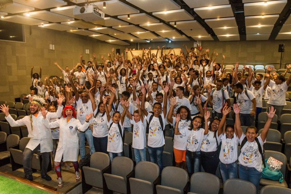 Educação de Nilópolis recebe o prêmio Light nas Escolas