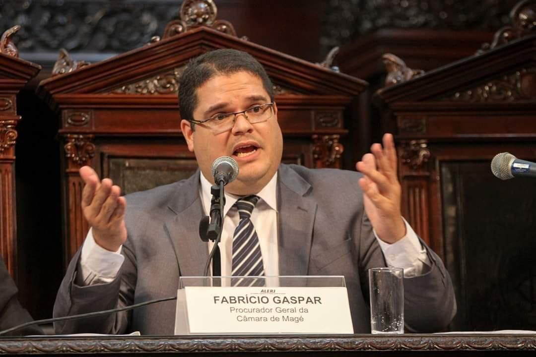 Procurador da Câmara de Magé pode compor como vice chapa com neta de Nelson do Posto em Guapimirim