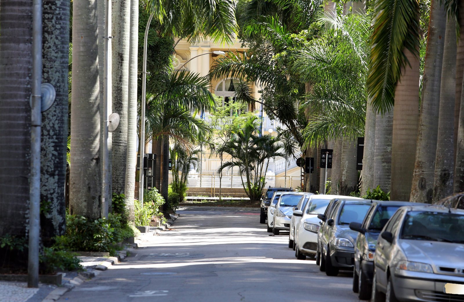 Governo estadual repassa R$ 402 milhões para as prefeituras fluminenses, parte do IPVA e ICMS que cabe às administrações municipais