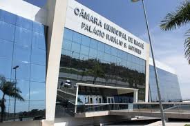 Presidente da Câmara de Vereadores de Macaé vai gastar R$ 3,6 milhões para  reformar prédio “novinho em folha”