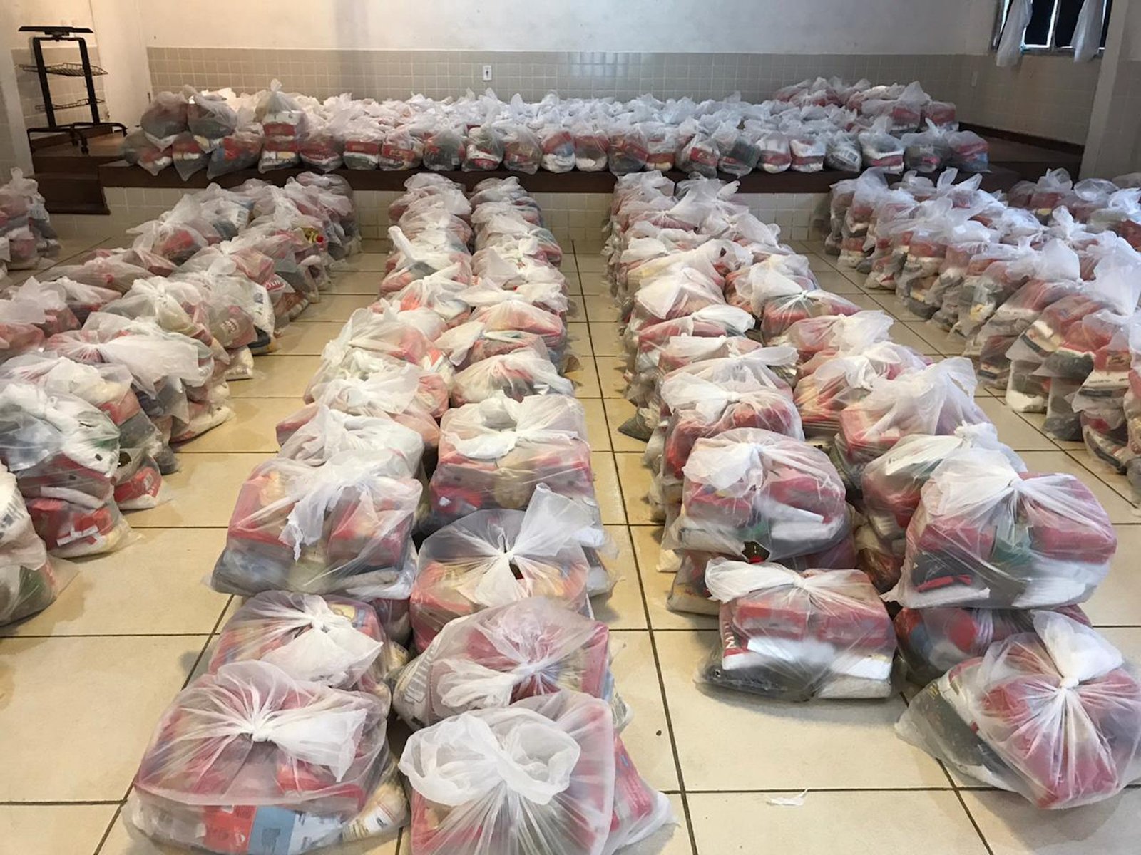 Promotoria aponta irregularidades em compra de R$ 10 milhões em kits de alimentos pela Prefeitura de Campos: PF e MPF também vão investigar