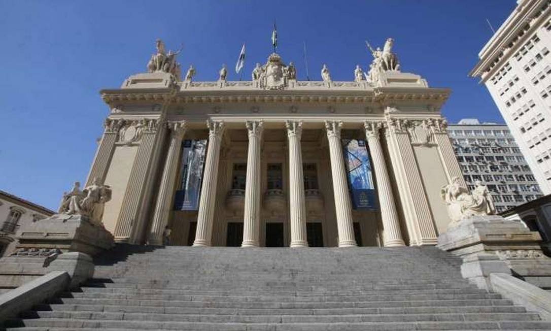 Alerj vota nesta terça projeto de lei que autoriza governo a quitar salários e direitos trabalhistas de funcionários de OS