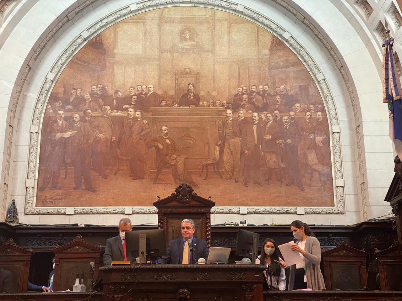 Royalties: presidente da Alerj defende mudança na legislação, após ADI sair de pauta no Supremo