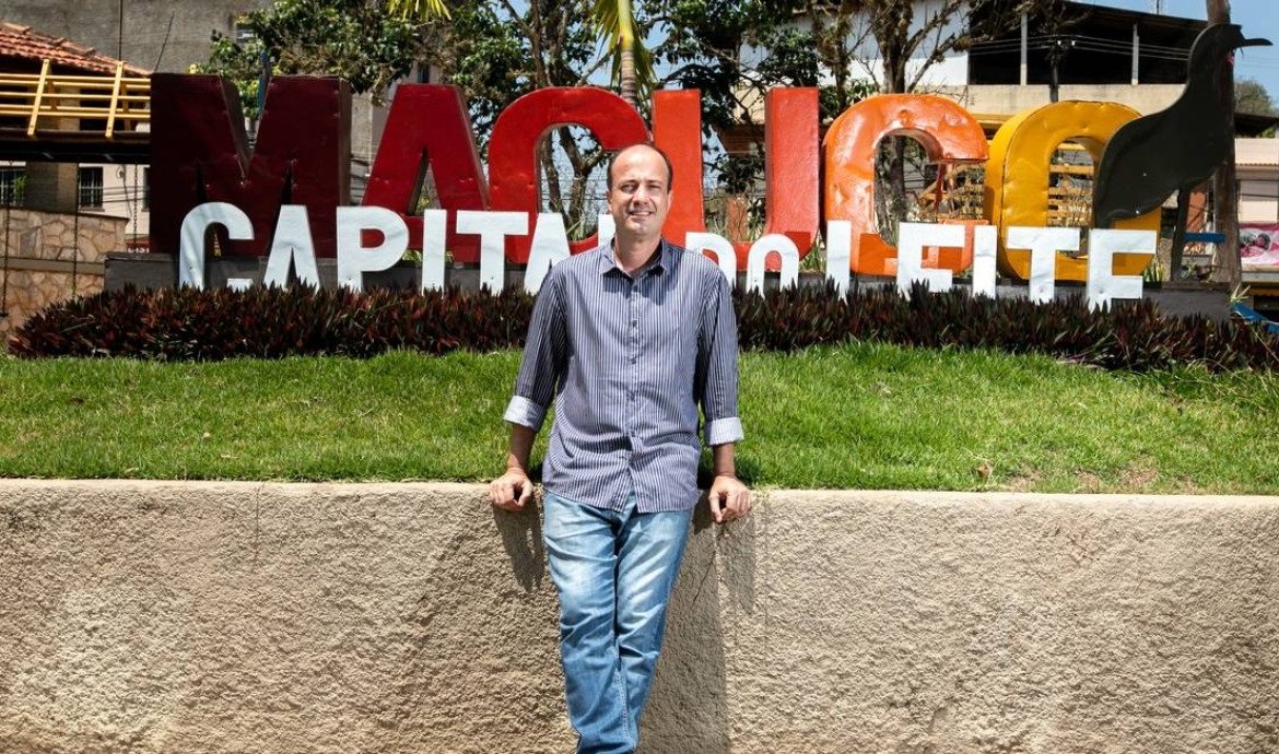 Prefeito de Macuco depende apenas do próprio voto para ser reeleito