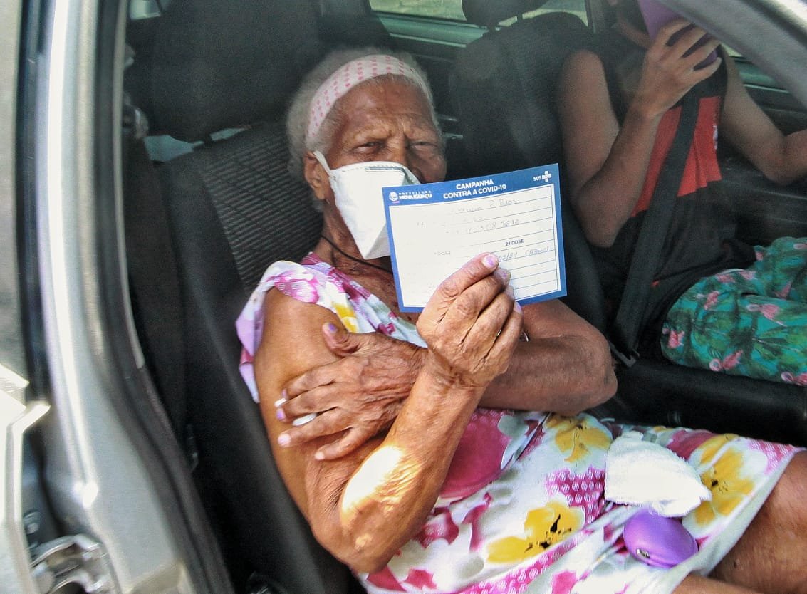 Secretaria de Saúde de Nova Iguaçu inicia amanhã vacinação de idosos de 79 e 78 anos na próxima semana