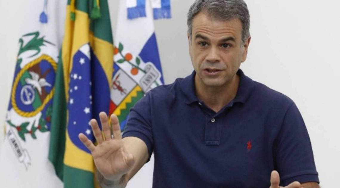 Hospital de Campanha de Nova Iguaçu vai ser aberto dia 3, anuncia o prefeito Rogério Lisboa