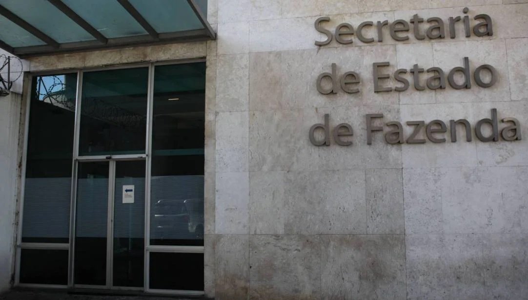 Estado vai pagar integralmente os salários de fevereiro para os servidores nesta sexta-feira, confirma a Secretaria de Fazenda