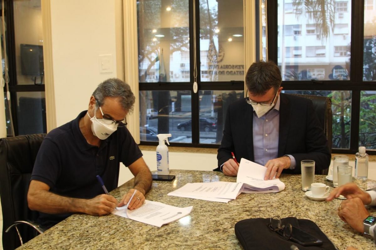 Convênio entre Prefeitura e Defensoria Pública vai facilitar o fornecimento de remédios sem necessidade de ação judicial