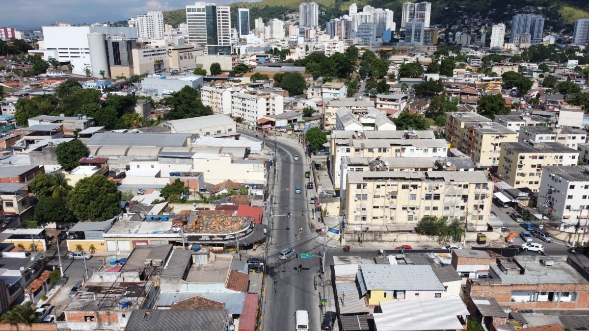 Avanço de Lula deixa petistas assanhados na Baixada com vistas às eleições municipais de 2024, mas há rejeição a Lindberg Farias