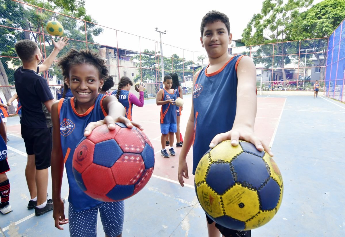 Sete modalidades esportivas atraem crianças e adolescentes para o Projeto Esporte Social da Prefeitura de Nova Iguaçu