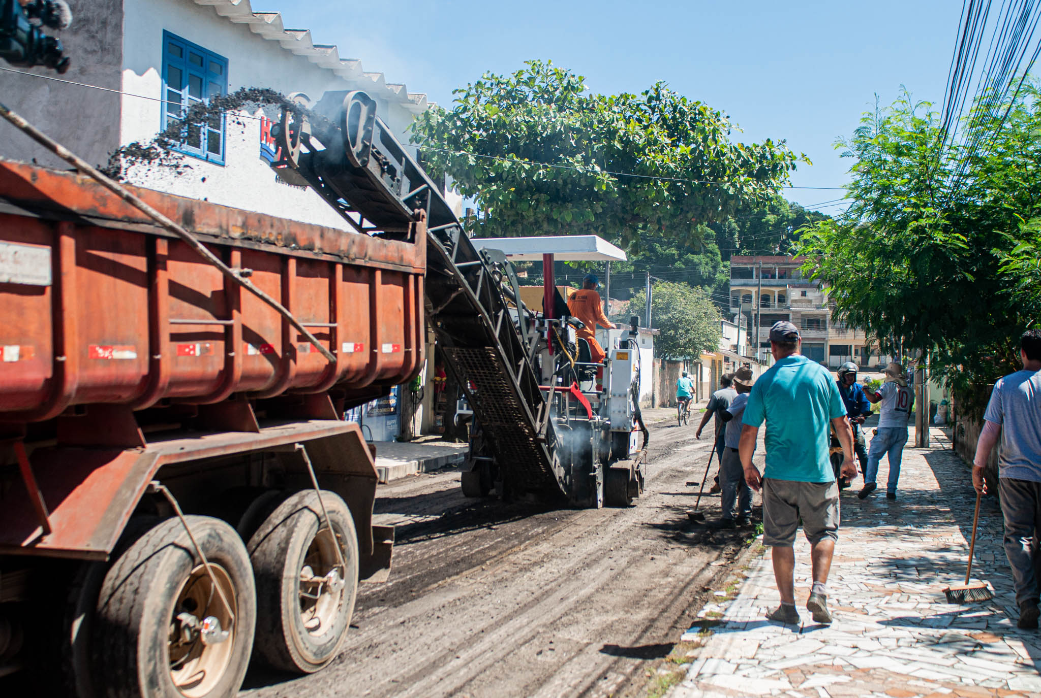 Prefeitura de Japeri inicia obras de recapeamento no bairro Nova Belém