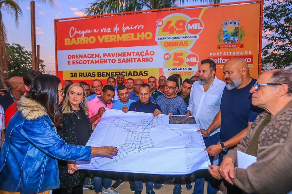 B.Roxo: Prefeitura lança obras no bairro Barro Vermelho