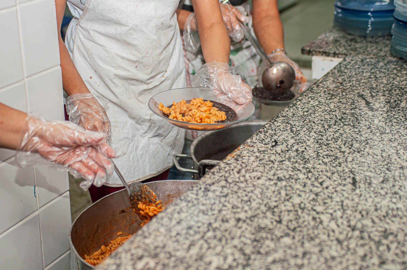 Japeri abre novos cargos para aprovados no concurso da Educação de 2016 para convocar 185 em funções de apoio e administrativo