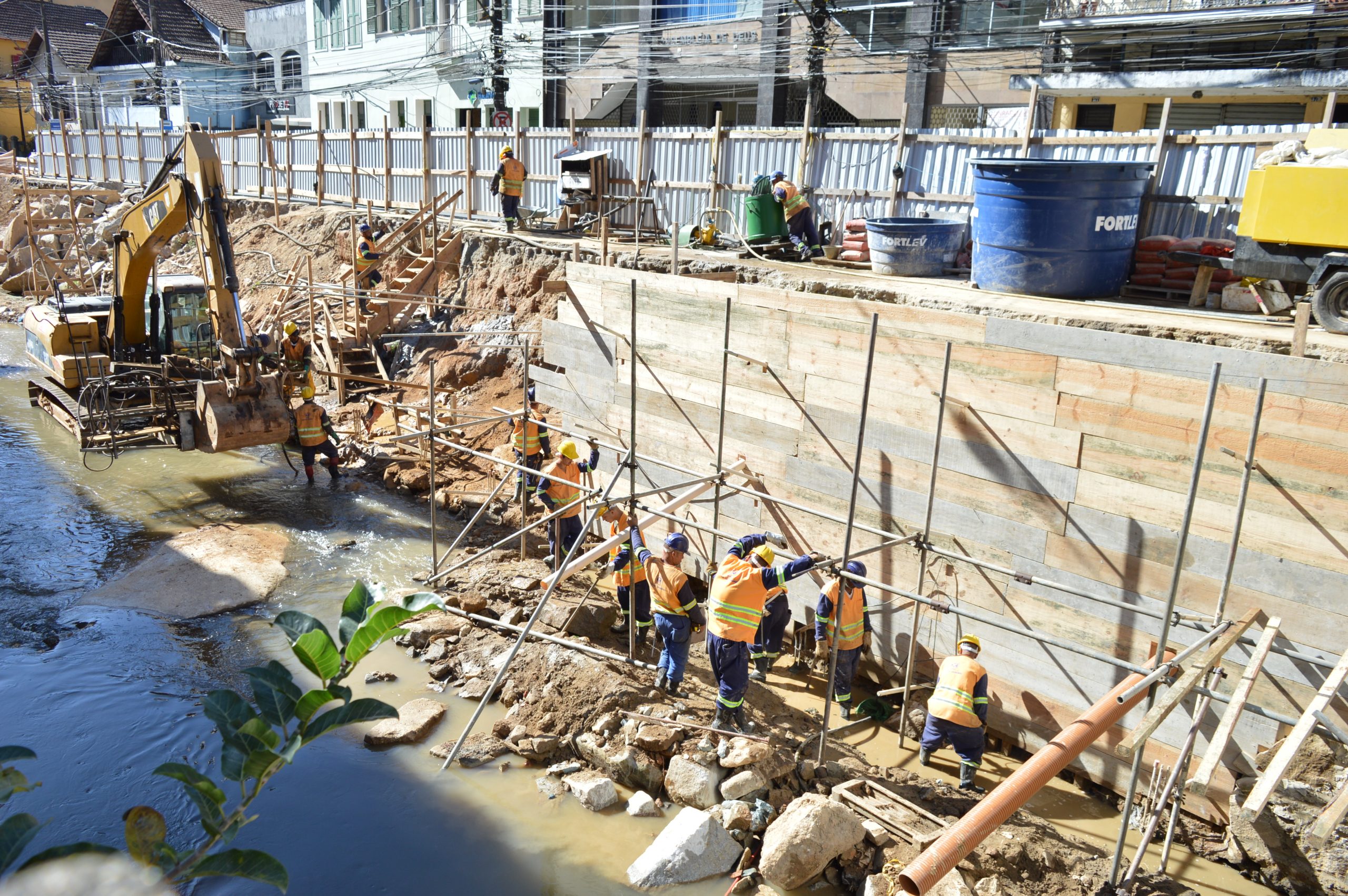 Obras emergenciais avançam em Petrópolis