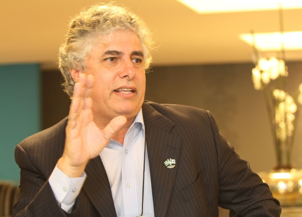 Macaé: MP requer que ex-prefeito e empresa devolvam dinheiro aos cofres de Macaé por superfaturamento em contrato