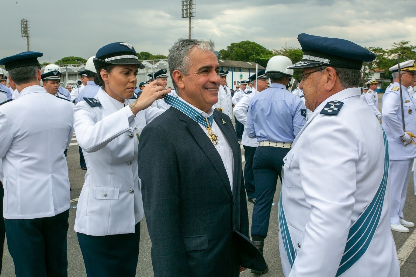 Presidente da Alerj é homenageado com maior honraria da Força Aérea