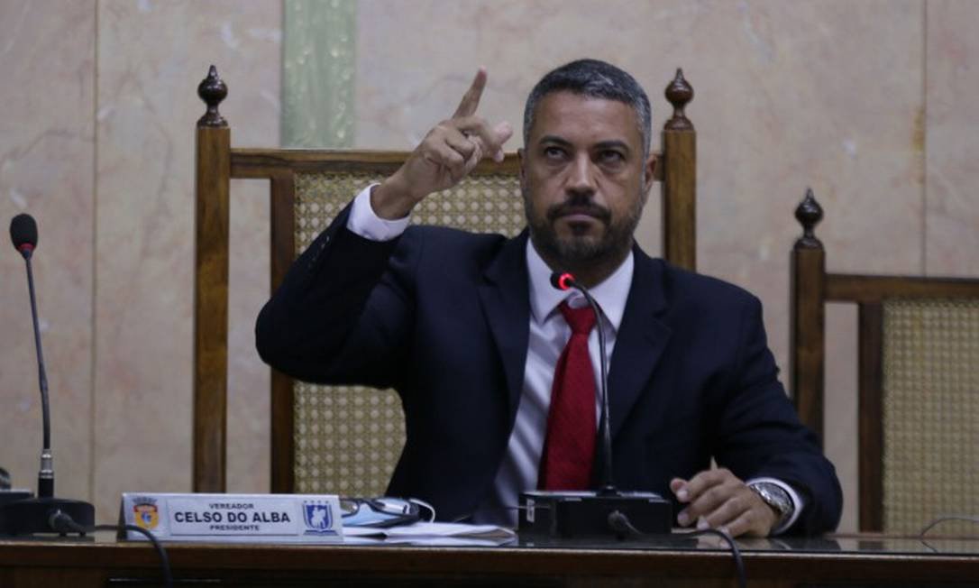 Presidente da Câmara de Caxias se baseou em documentos falsos para liberar construção de cemitério em área de preservação, acusa o MP