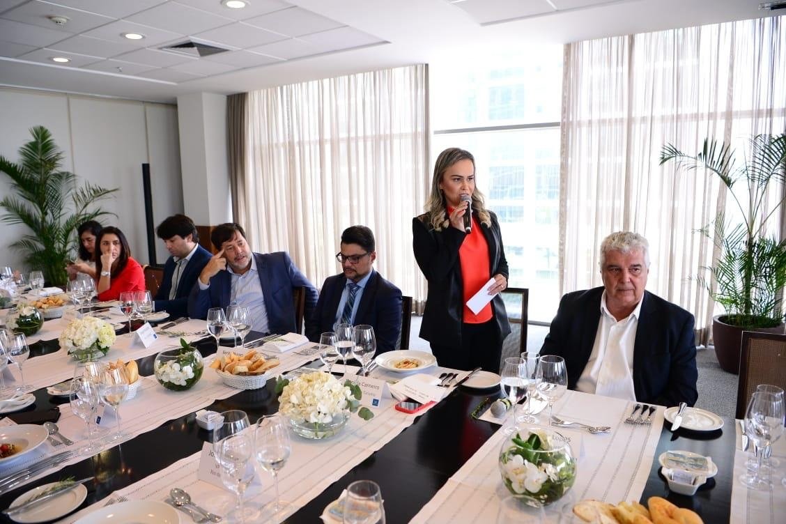 Retomar o protagonismo do aeroporto do Galeão é uma das prioridades da ministra do Turismo