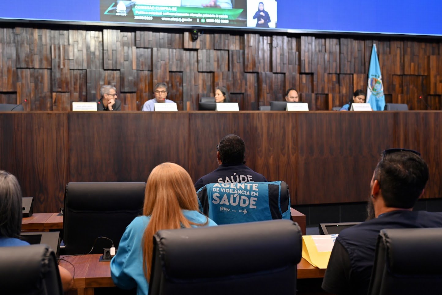 Apesar de lei aprovada em 2022 agentes comunitários de saúde e combate às endemias estão sem receber gratificação por desempenho