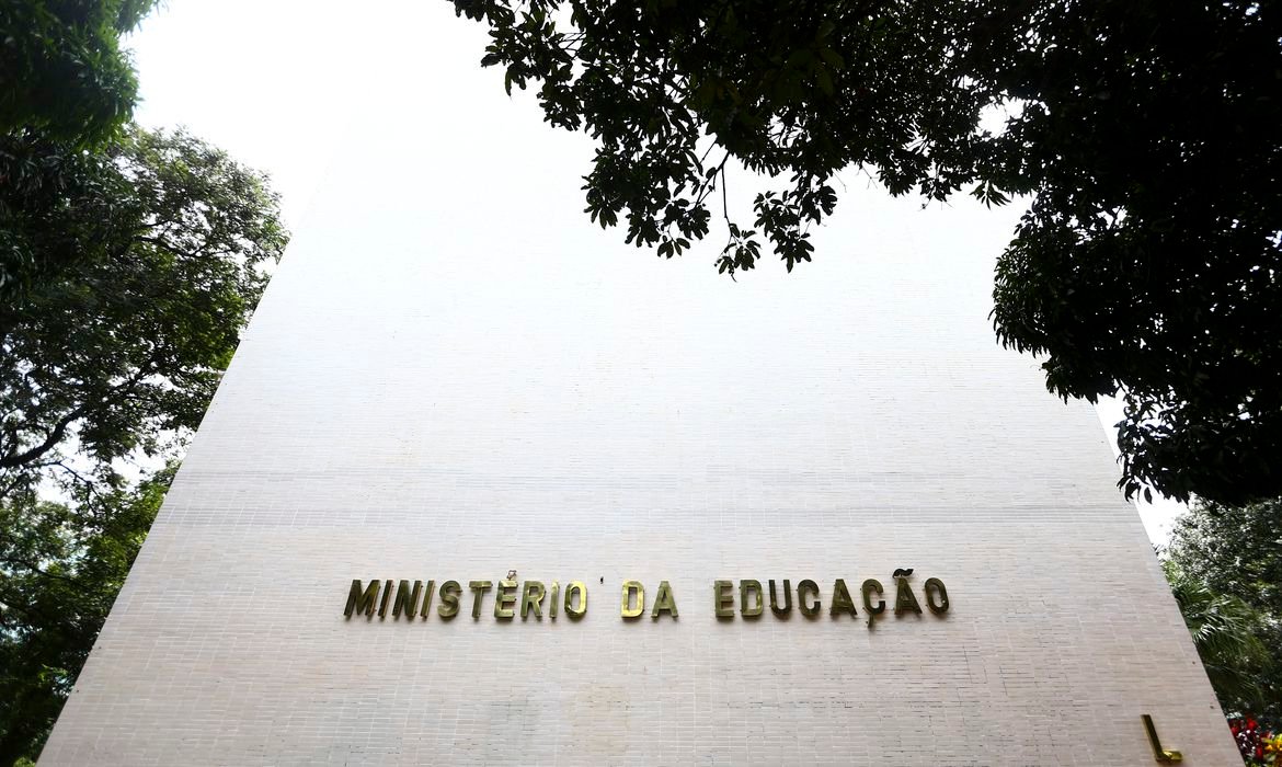 MEC quer criar agência reguladora do ensino superior