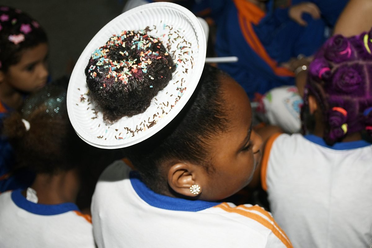 Dia do Cabelo Maluco é sucesso nas escolas de Nova Iguaçu